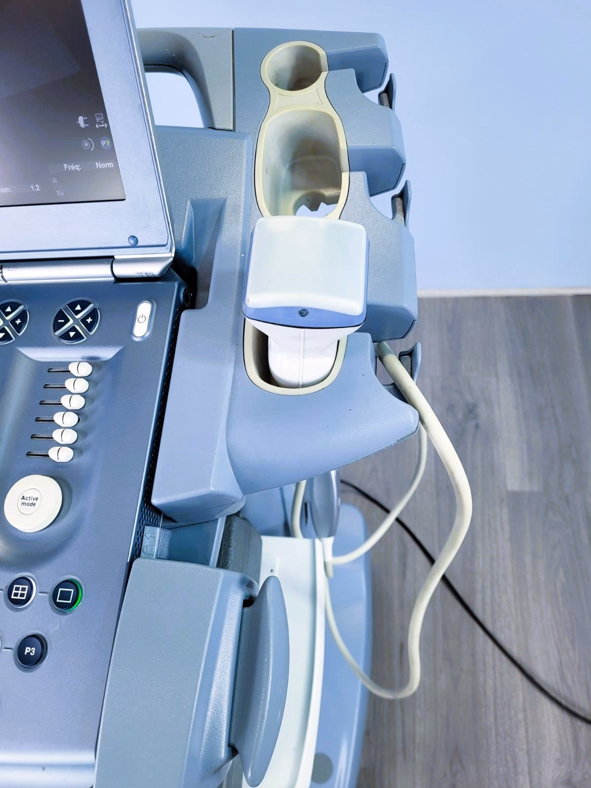 Used - Good GE Voluson i - Image 5